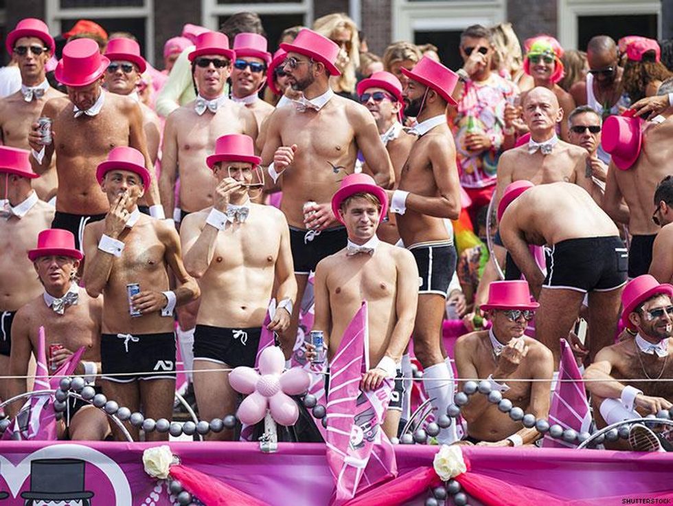 10 Dating Tips for Gay Introverts