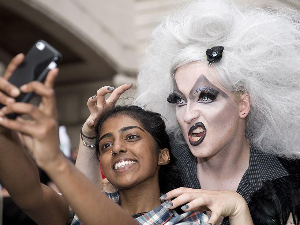 10 Dating Tips for Gay Introverts