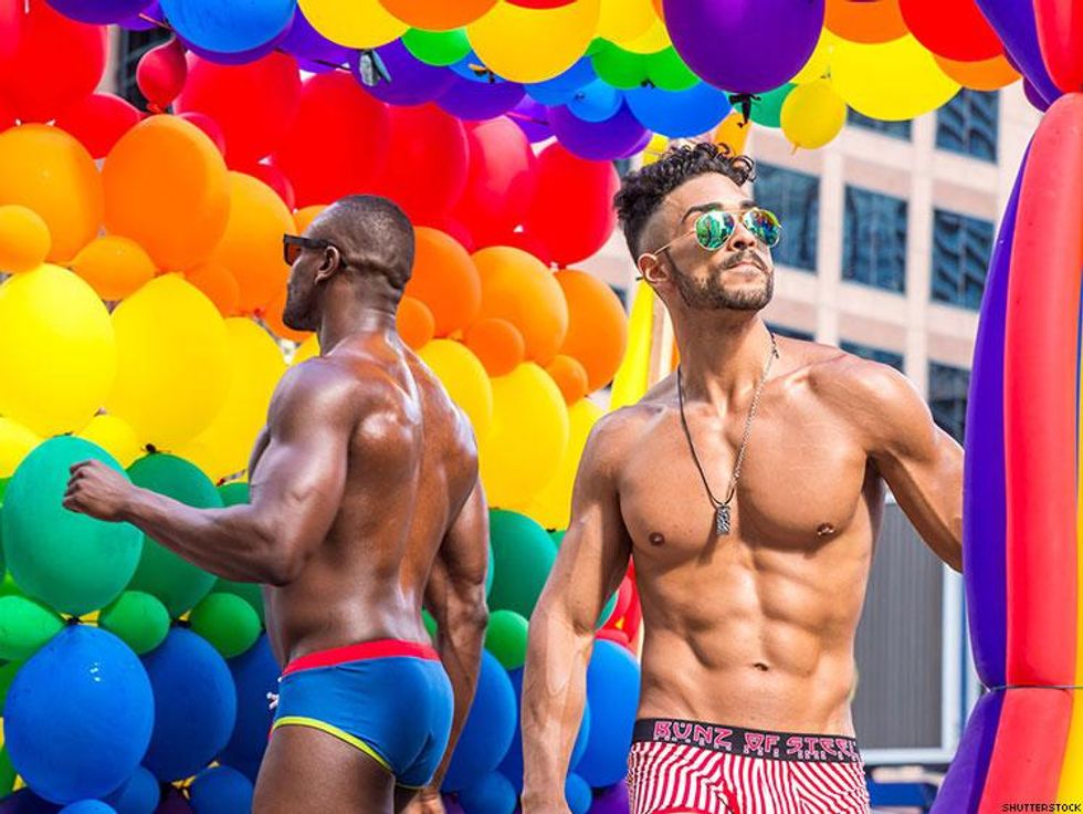 10 Dating Tips for Gay Introverts