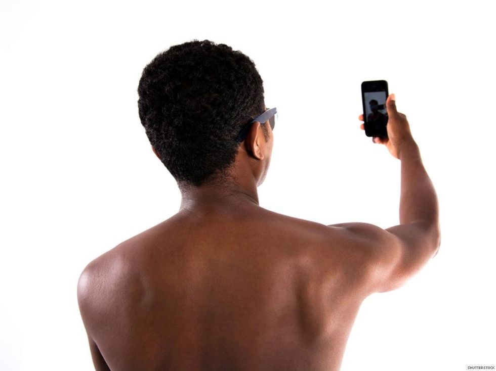 10 Tips for Dating as an Insecure Gay/Bi man