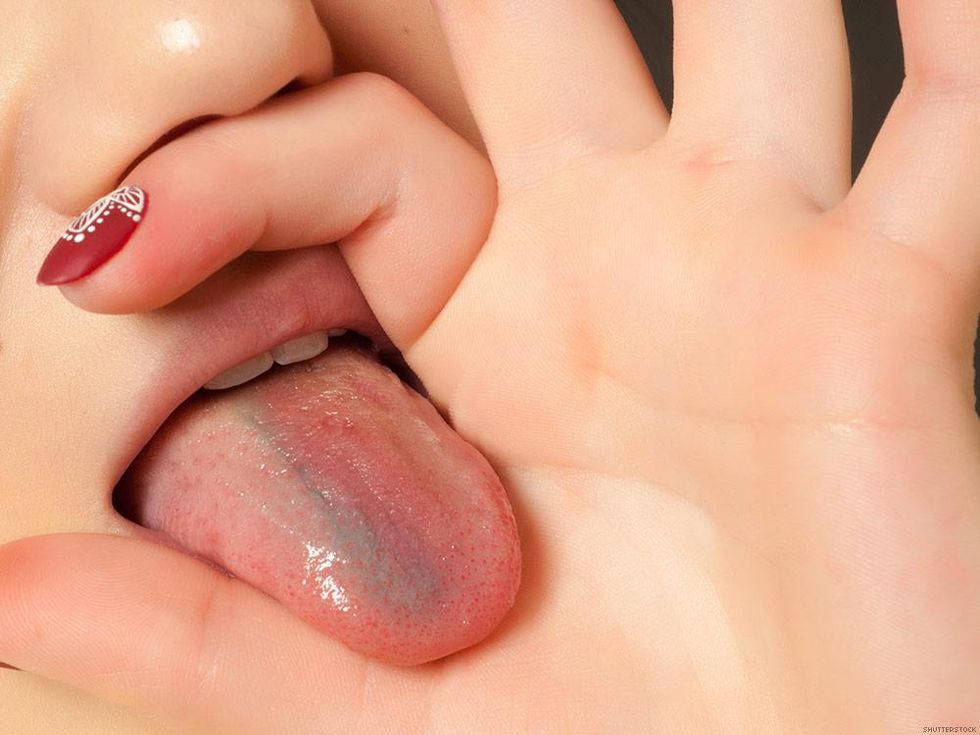 10 Tips for Guys Who Don't Like Giving Head