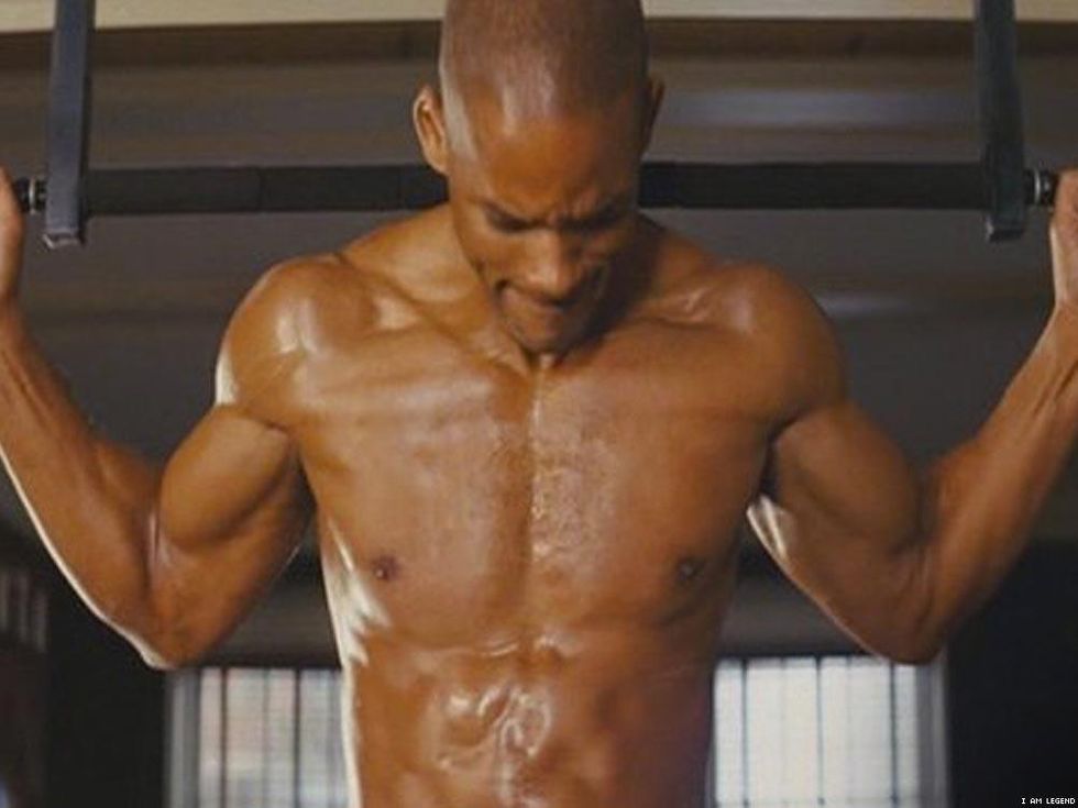 12 Classic Shirtless Scenes From the 2000s That Perked Your Interest