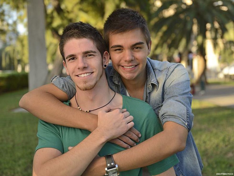 12 Fairy-Tale Engagement Photos That Prove Someday Your Princess Will Come