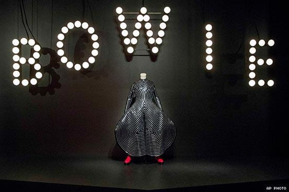 14 Gay Summer Date Ideas That Won\u2019t Have You Melting