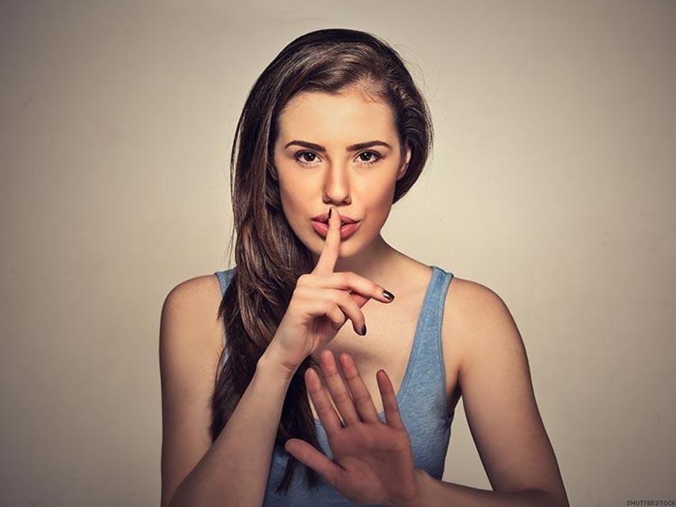 14 Signs You're an Emotionally Unavailable Gay Man