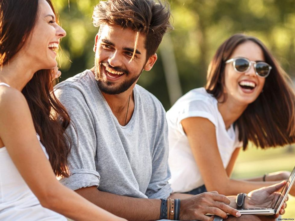 14 Signs You're an Emotionally Unavailable Gay Man