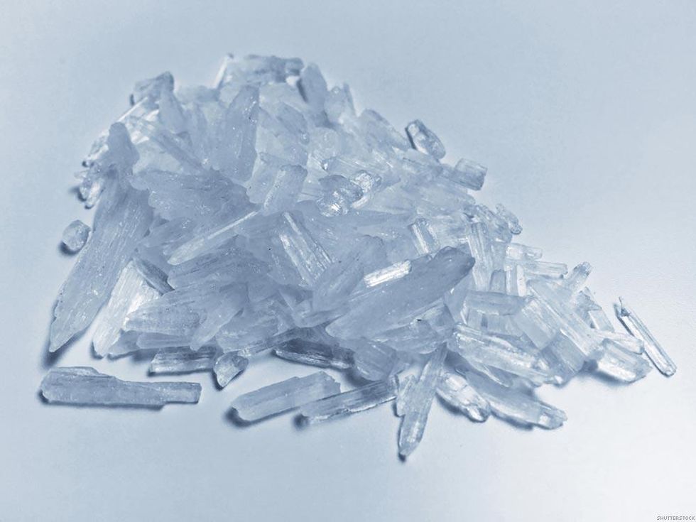 14 Signs You're an Emotionally Unavailable Gay Man