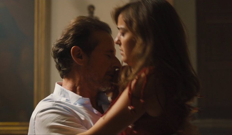 19. E2.4 Mia and Giuseppe