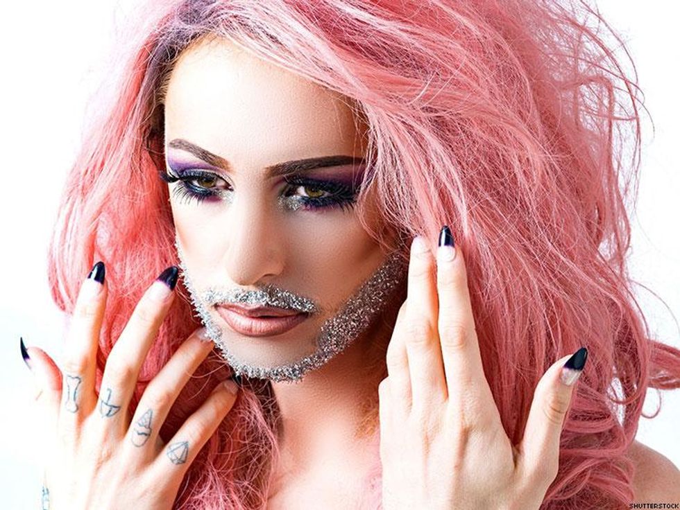 19 Reasons to Date a Drag Queen