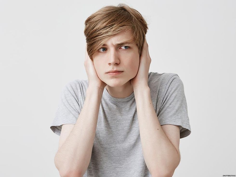 28 Things Gay/Bi Men Should Never Do in Healthy Relationships