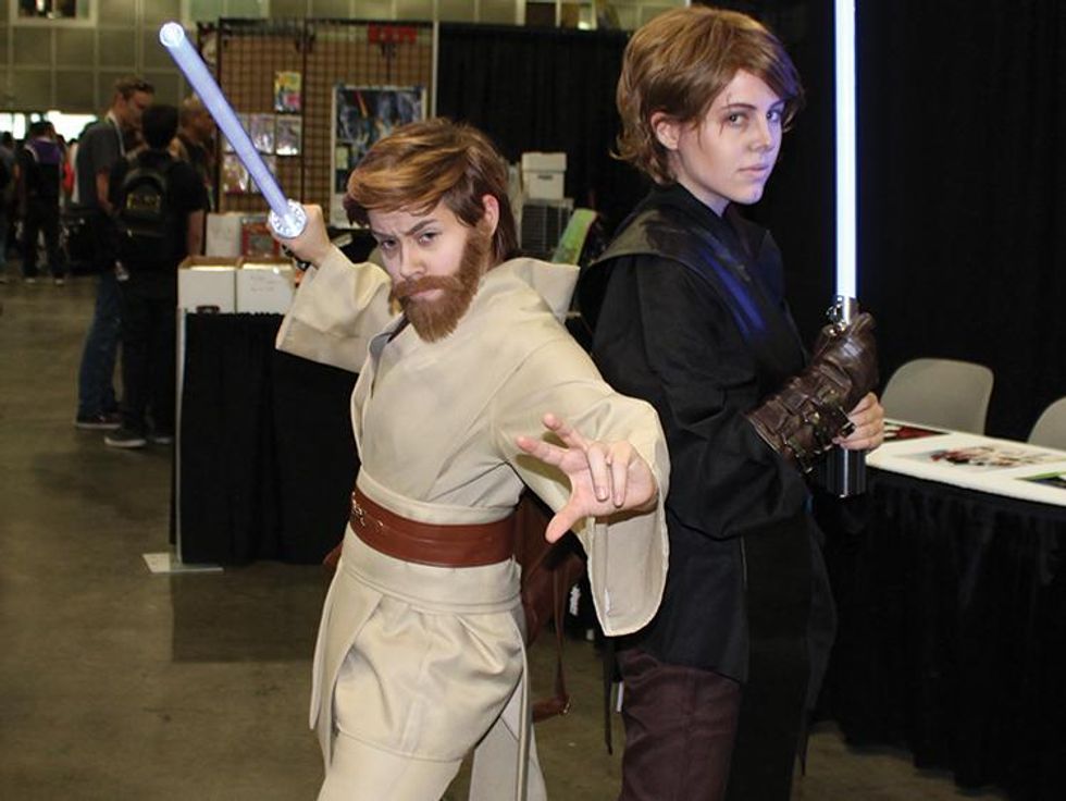 28 Things Gay/Bi Men Should Never Do in Healthy Relationships