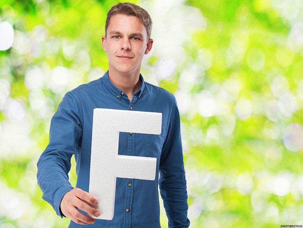 28 Things Gay/Bi Men Should Never Do in Healthy Relationships