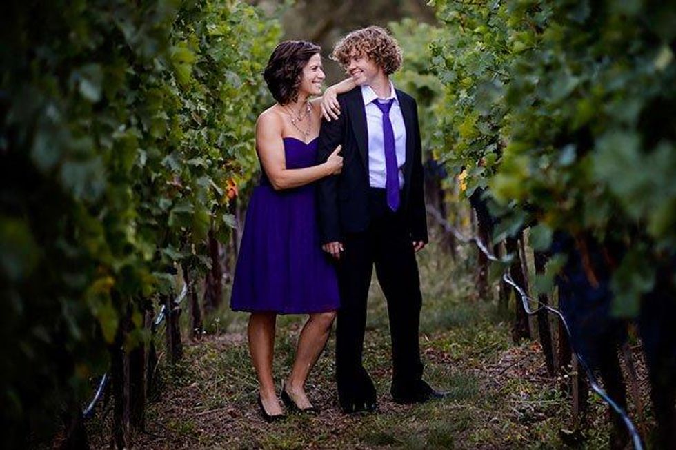 30 Same-Sex Wedding Photos That Will Make You Smile