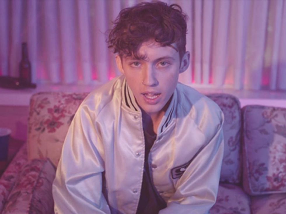 5 Reasons Troye Sivan's "Youth"