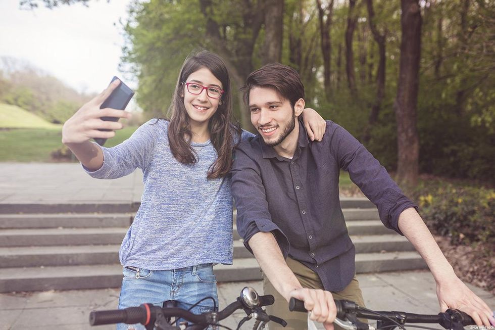 8 Practical Tips for Surviving the Holidays with Your Family