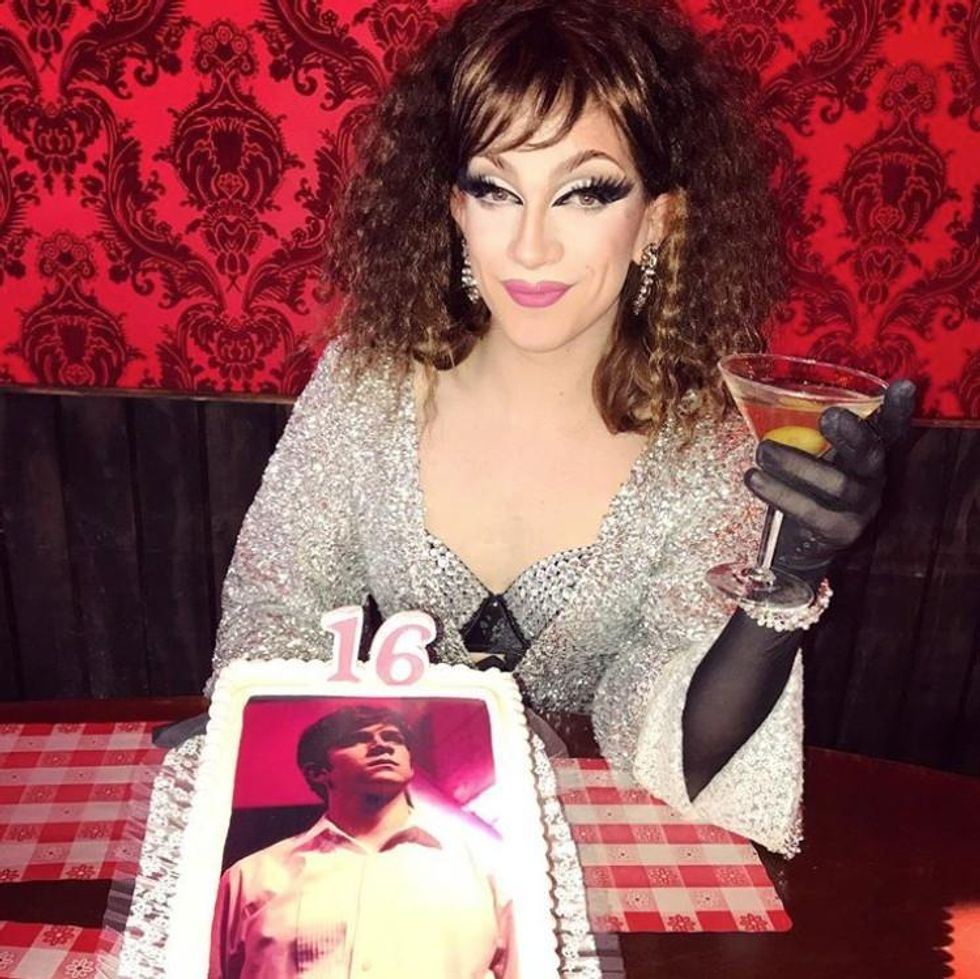 8 Rules of Texting Etiquette for Gay Men (Because apparently We Still Don\u2019t have this Down)