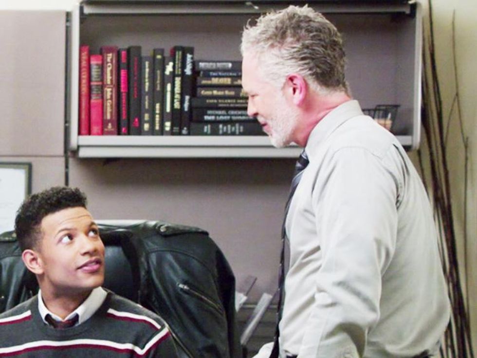 8 Rules of Texting Etiquette for Gay Men (Because apparently We Still Don\u2019t have this Down)