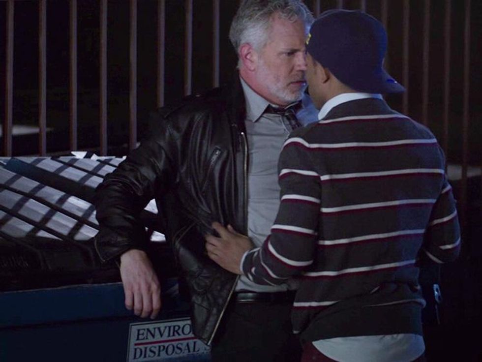 8 Rules of Texting Etiquette for Gay Men (Because apparently We Still Don\u2019t have this Down)