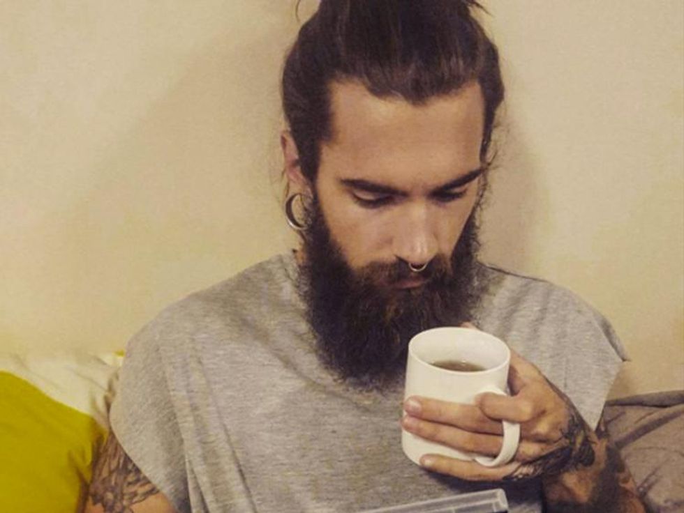 8 Rules of Texting Etiquette for Gay Men (Because apparently We Still Don\u2019t have this Down)