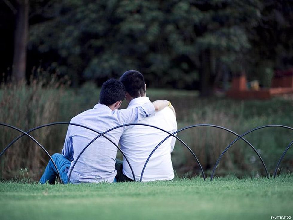 8 Rules of Texting Etiquette for Gay Men (Because apparently We Still Don\u2019t have this Down)