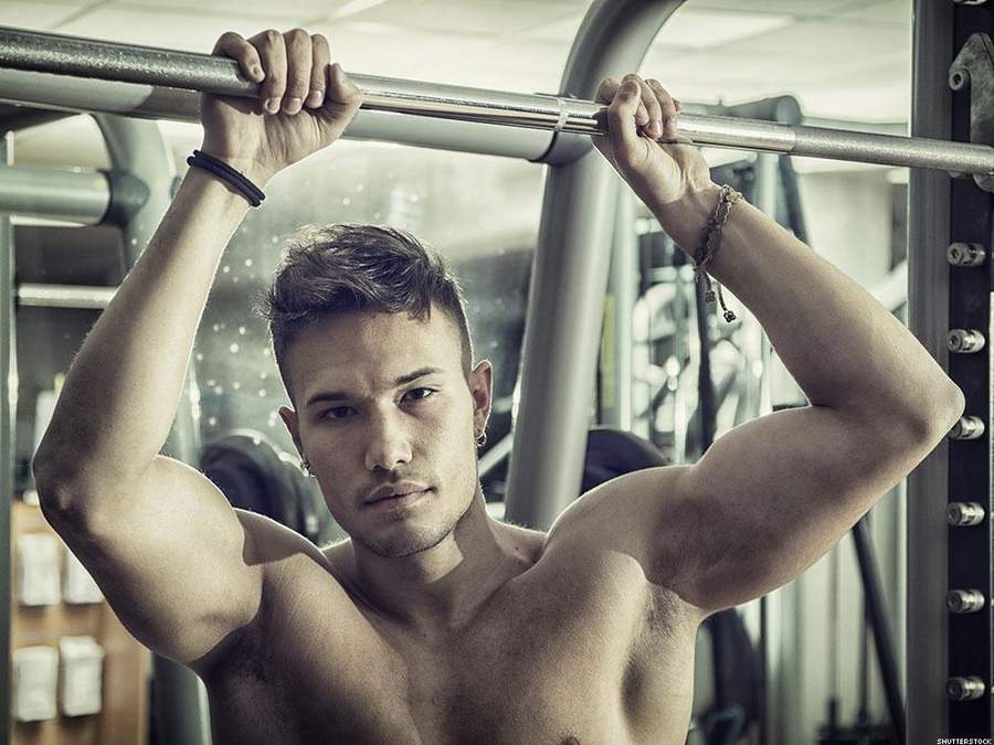 8 Steps to Picking Up Guys at the Gym