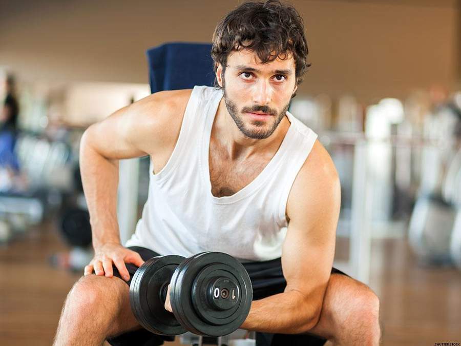 8 Steps to Picking Up Guys at the Gym