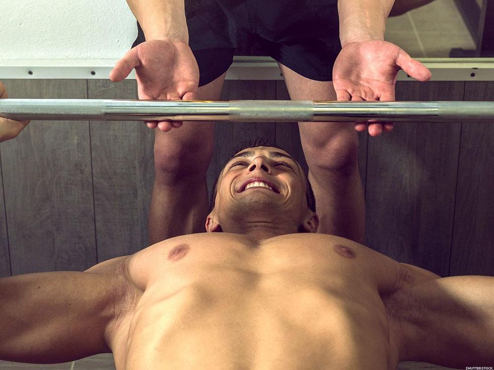 8 Steps to Picking Up Guys at the Gym