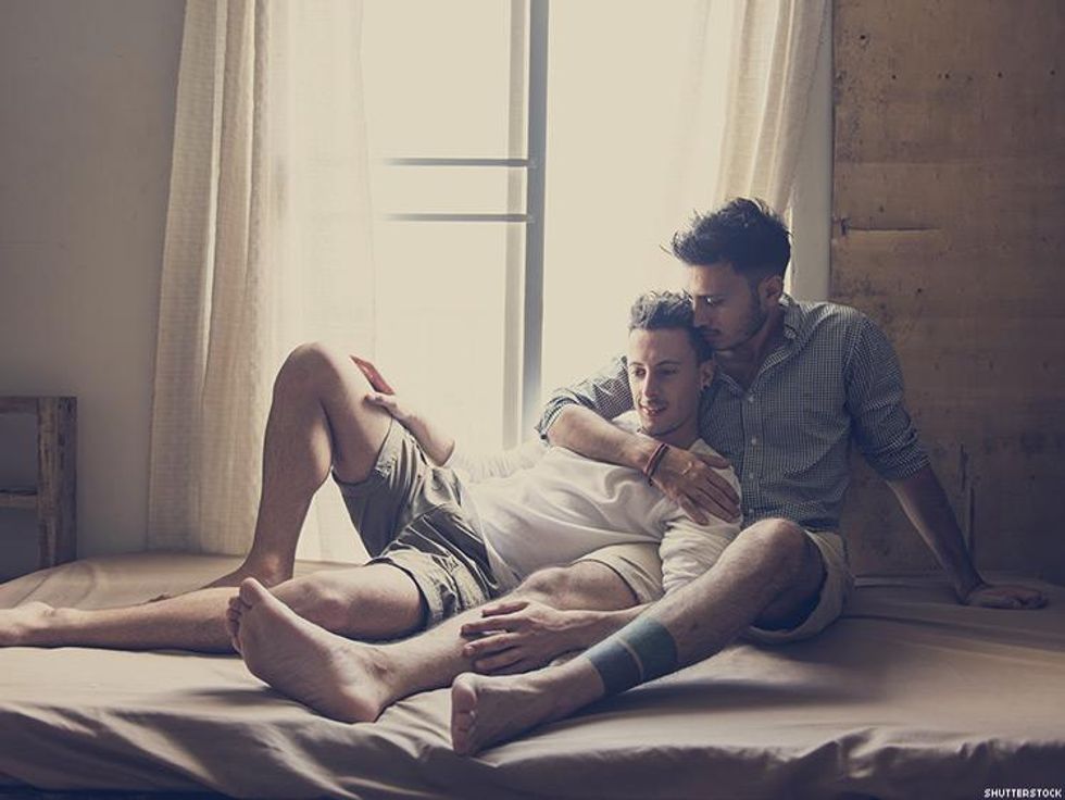 8 Things You & Your BF Need to Do Before Having a Threesome