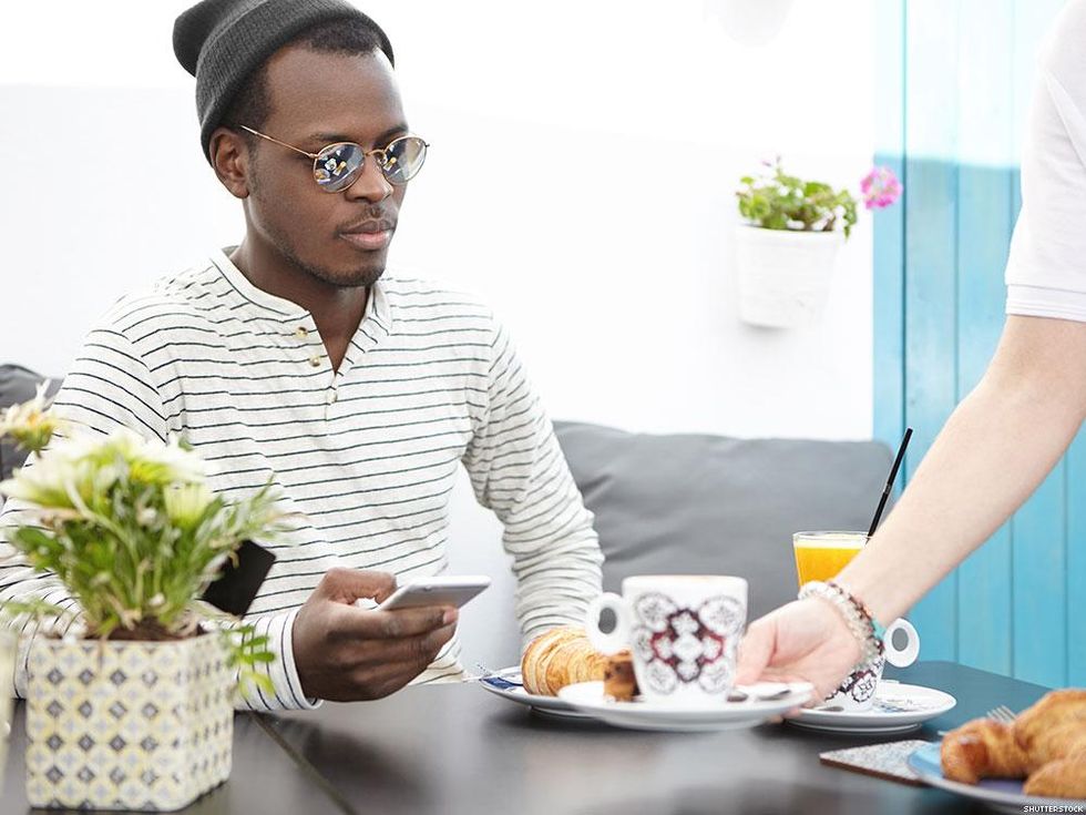 9 Annoying Things Gay Men Who Live in Big Cities Have to Deal With