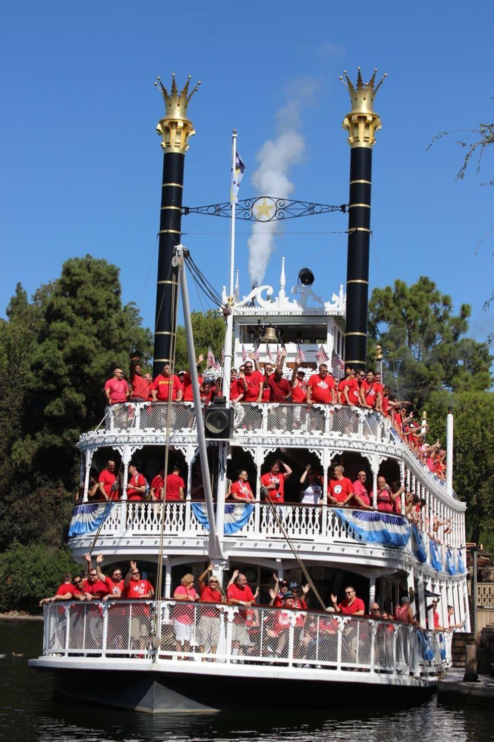 9 Photos to Get You Excited About Disneyland Gay Days