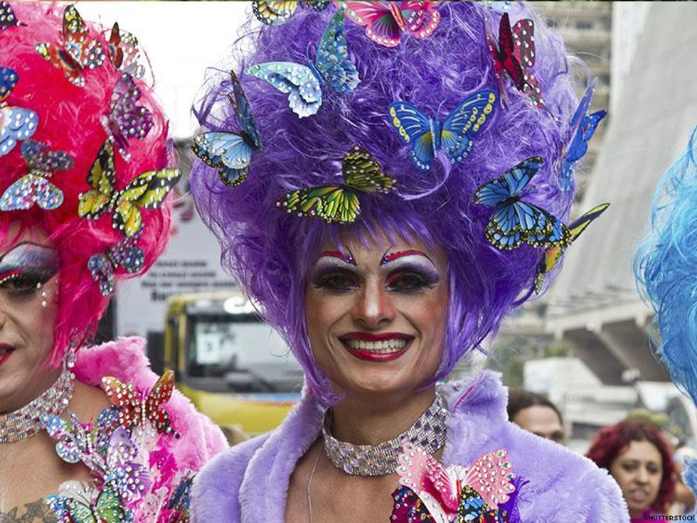 9 Real Differences Between Drag and Drag Race Fans