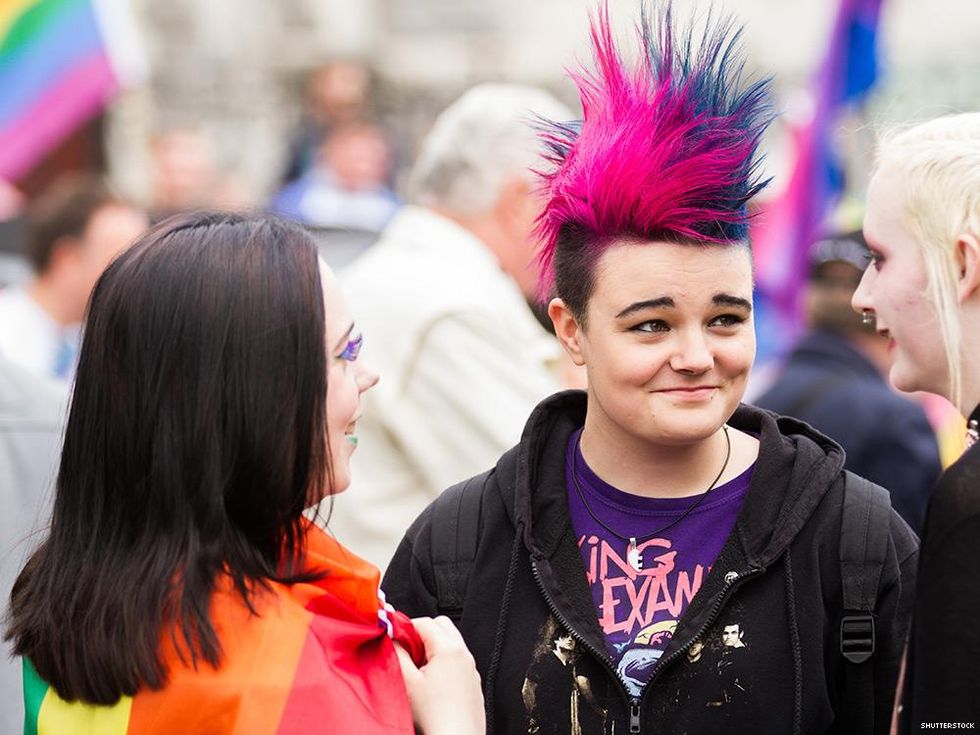 9 Real Differences Between Drag and Drag Race Fans