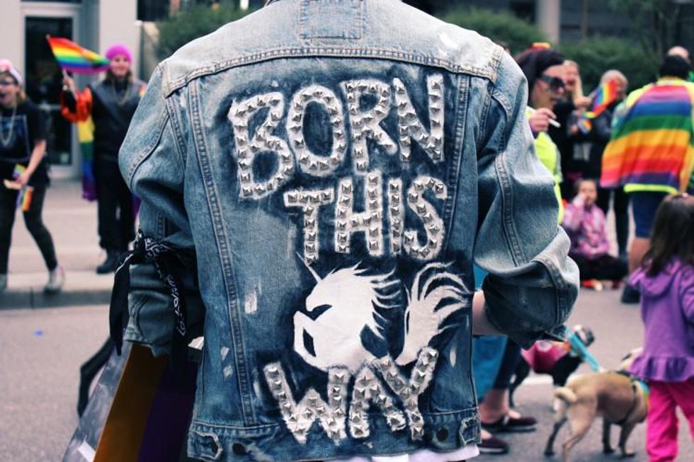 9 Things Bisexual People Are Tired of Hearing on Tinder