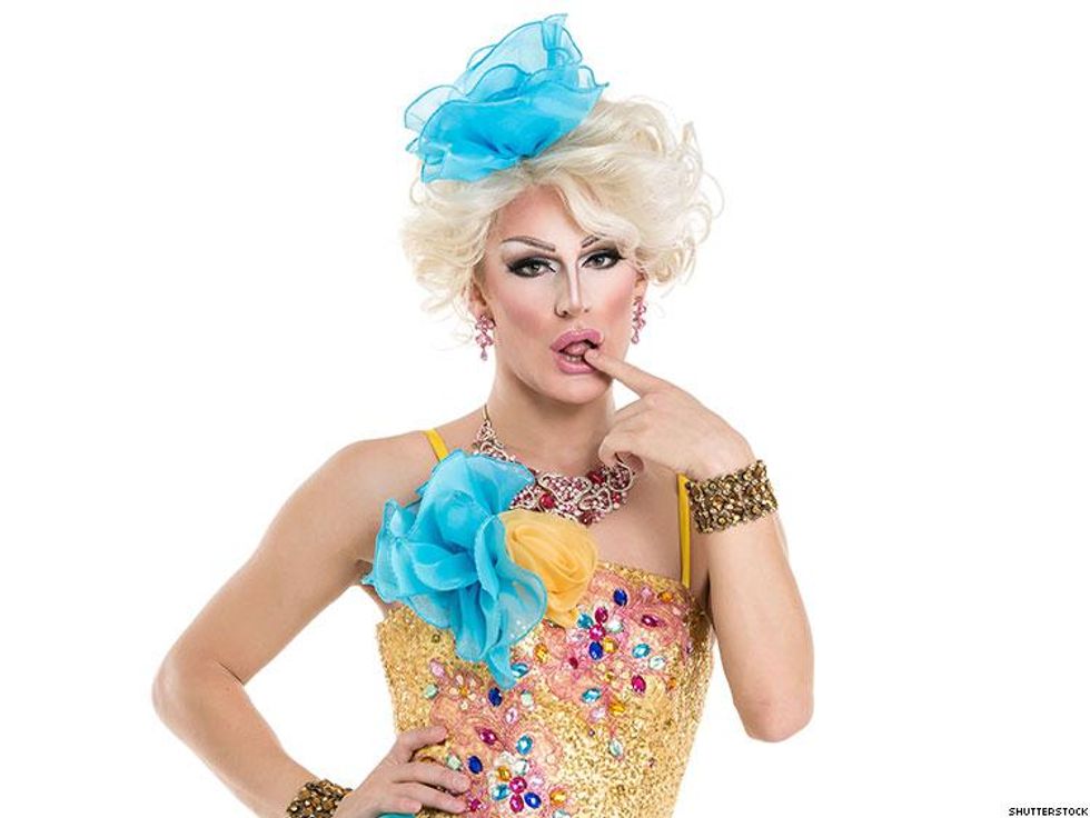 9 Ways to Have Fun When You're Going Out to Gay Bars Alone