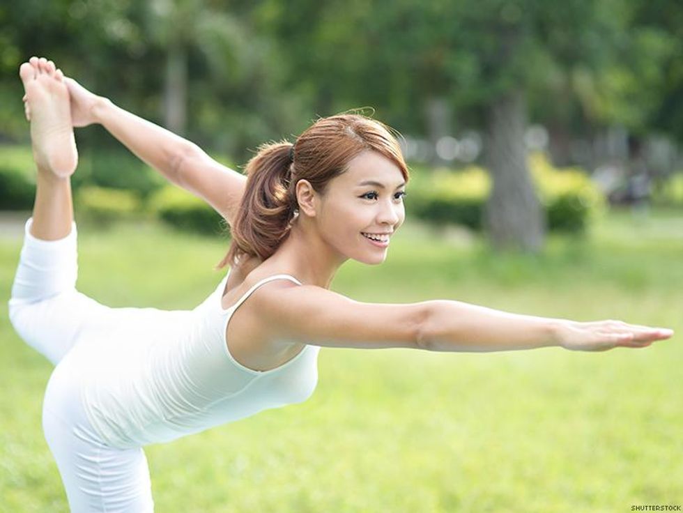 9 Ways to Have Fun When You're Going Out to Gay Bars Alone