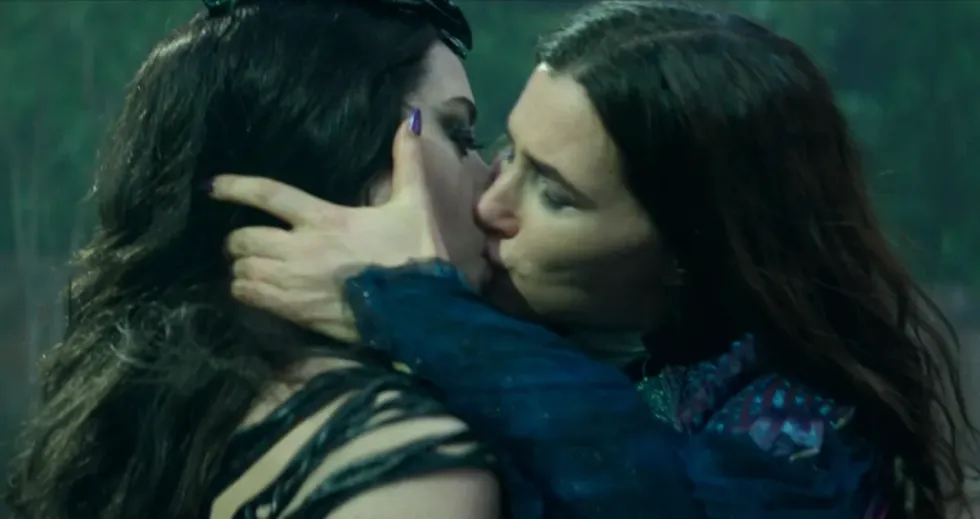 Agatha and Rio kiss in Agatha All Along