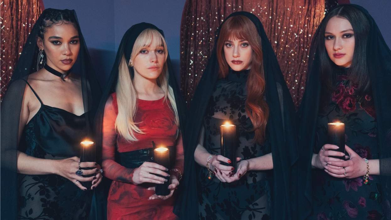 Alexandra Shipp, Victoria Pedretti, Lili Reinhart, and Lola Tung in Meredith Alloway’s Forbidden Fruits.