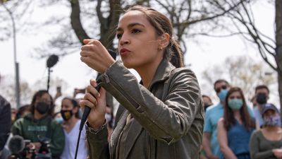 AOC urges Democrats to 'throw a damn punch' against GOP hate