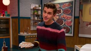 Antoni Porowski Whips Up Something Nice with Easy-Bake Battle