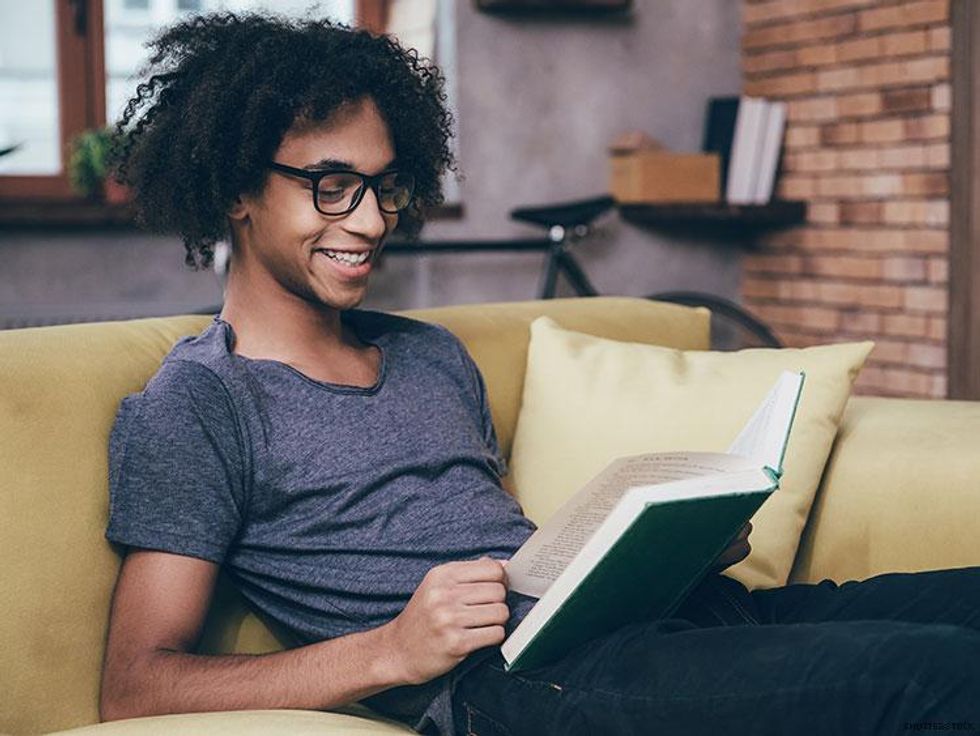 <b>8. There\u2019s no better date than a fabulous book</b>