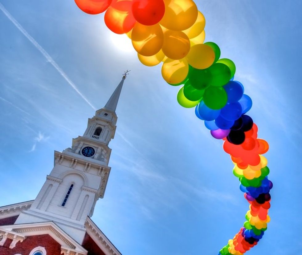 Balloon arch at street fair\u200b