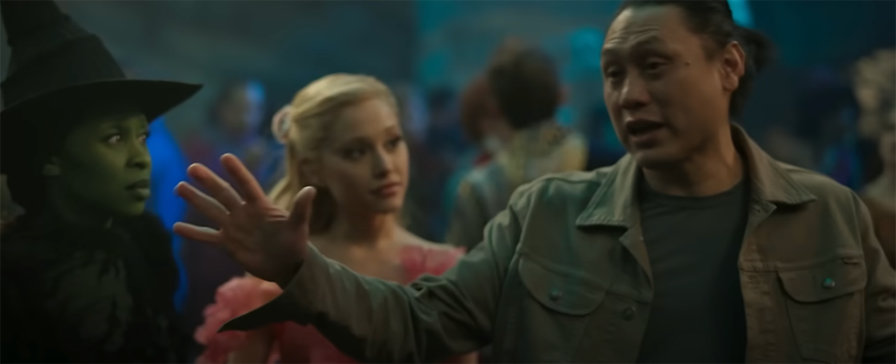 behind the scenes Wicked