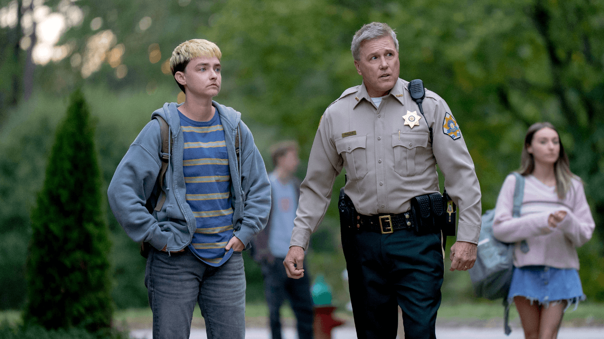 Benny Zielke plays Jess and Lochlyn Munro plays Greg in Scary Movie from Paramount Pictures