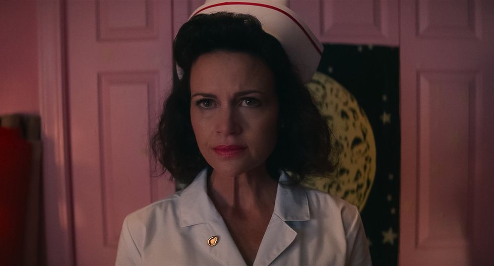 Carla Gugino in Lisa Frankenstein