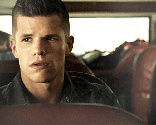 Charlie Carver