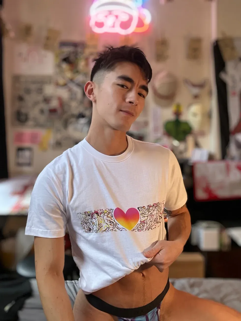 CODY SILVER - LOADS OF LOVE T-SHIRT