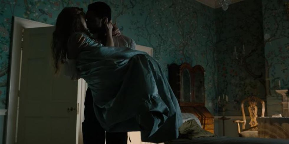 Daphne and the duke get it on