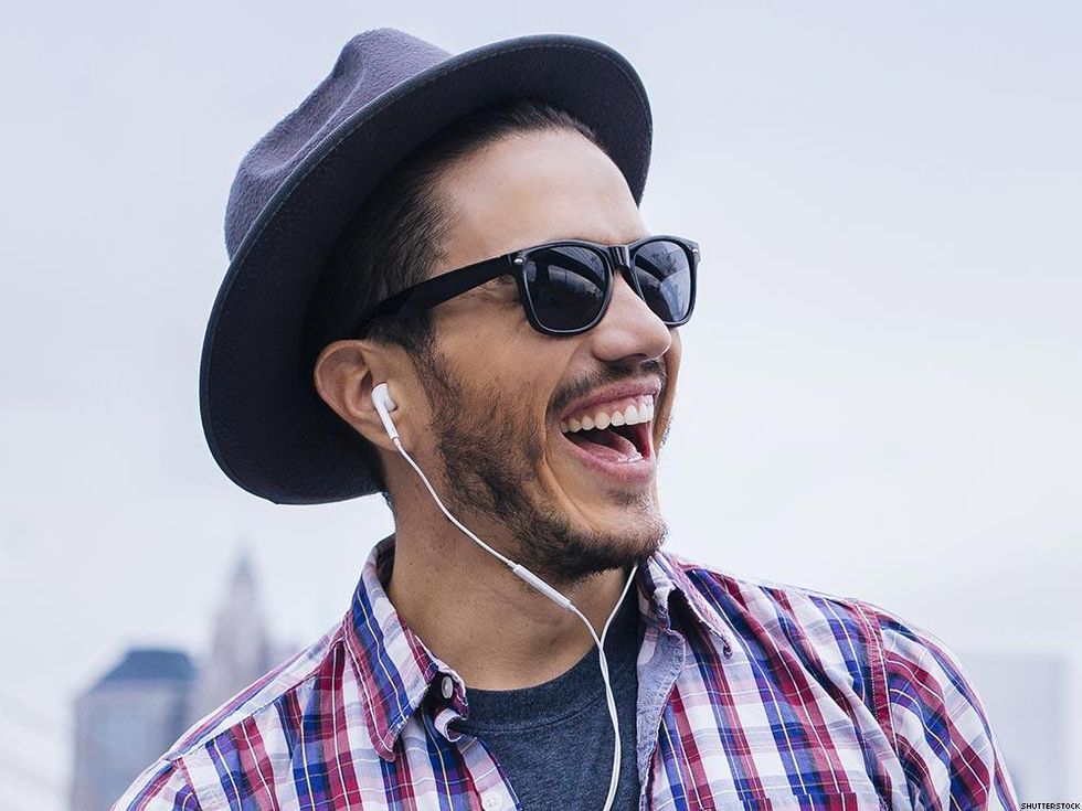 #DearElio, Here are 15 Tips to Tell if a Guy is into You