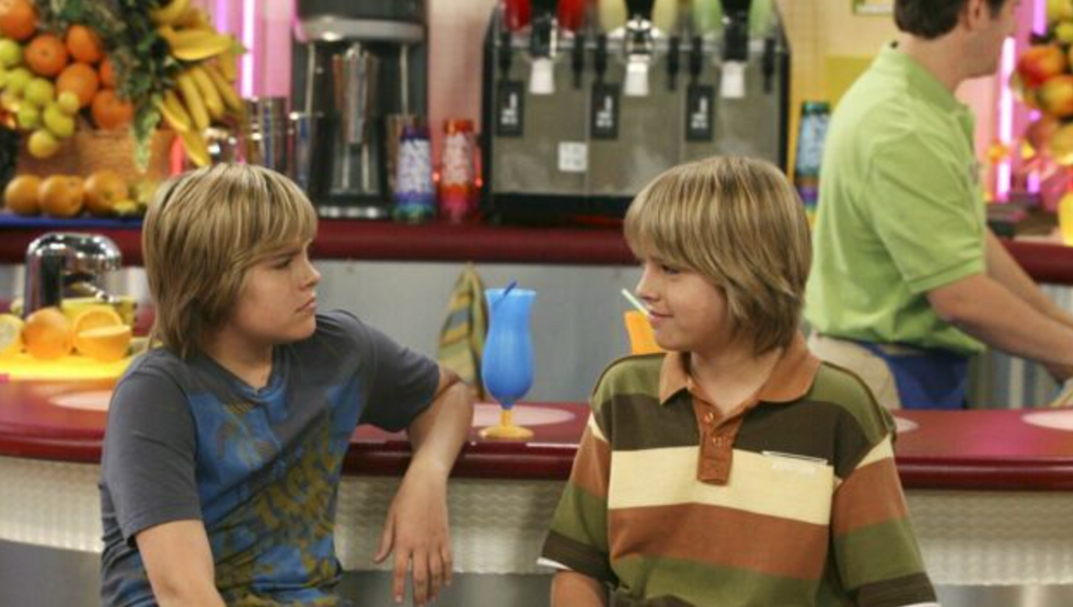 dylan and cole sprouse in the suite life