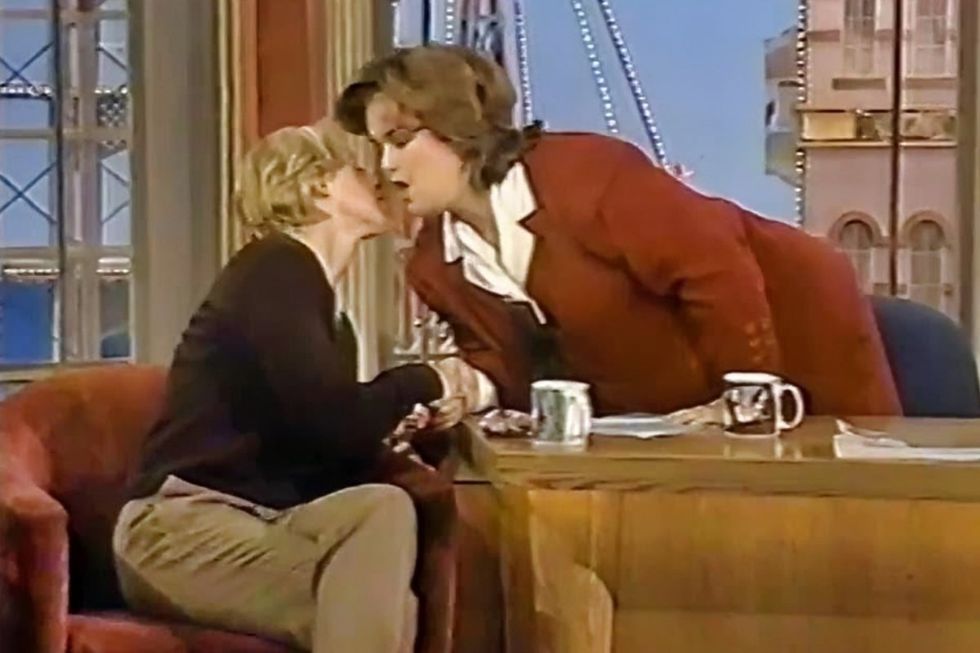 Ellen DeGeneres and Rosie O'Donnell on The Rosie O'Donnell Show in 1996